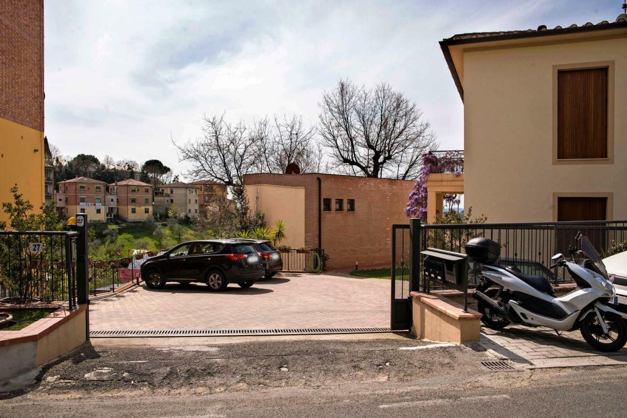 Апартаменты Casa Il Glicine A Due Passi Dal Centro Сиена Экстерьер фото